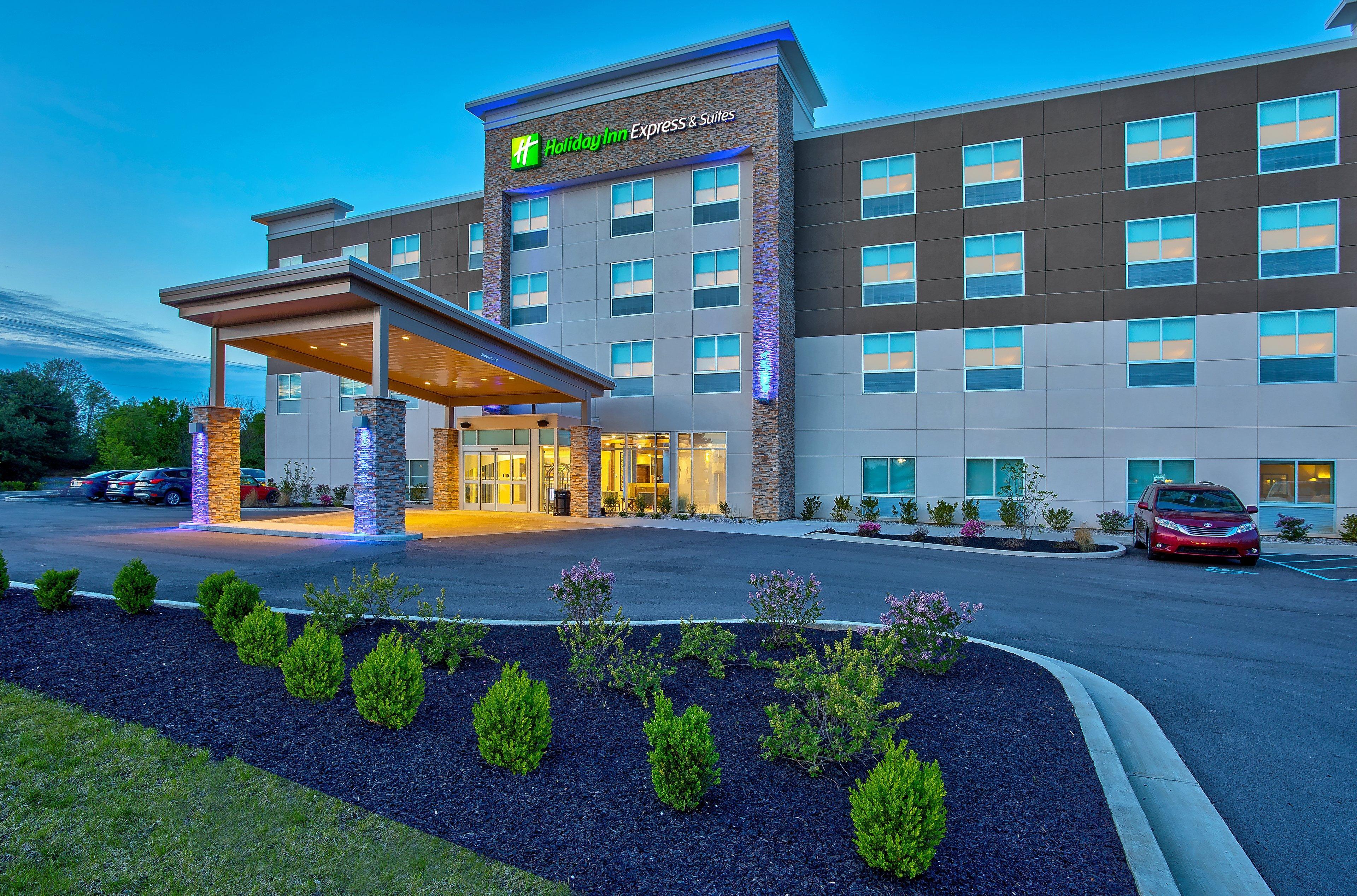 Holiday Inn Express & Suites - Lexington W - Versailles By Ihg Eksteriør billede