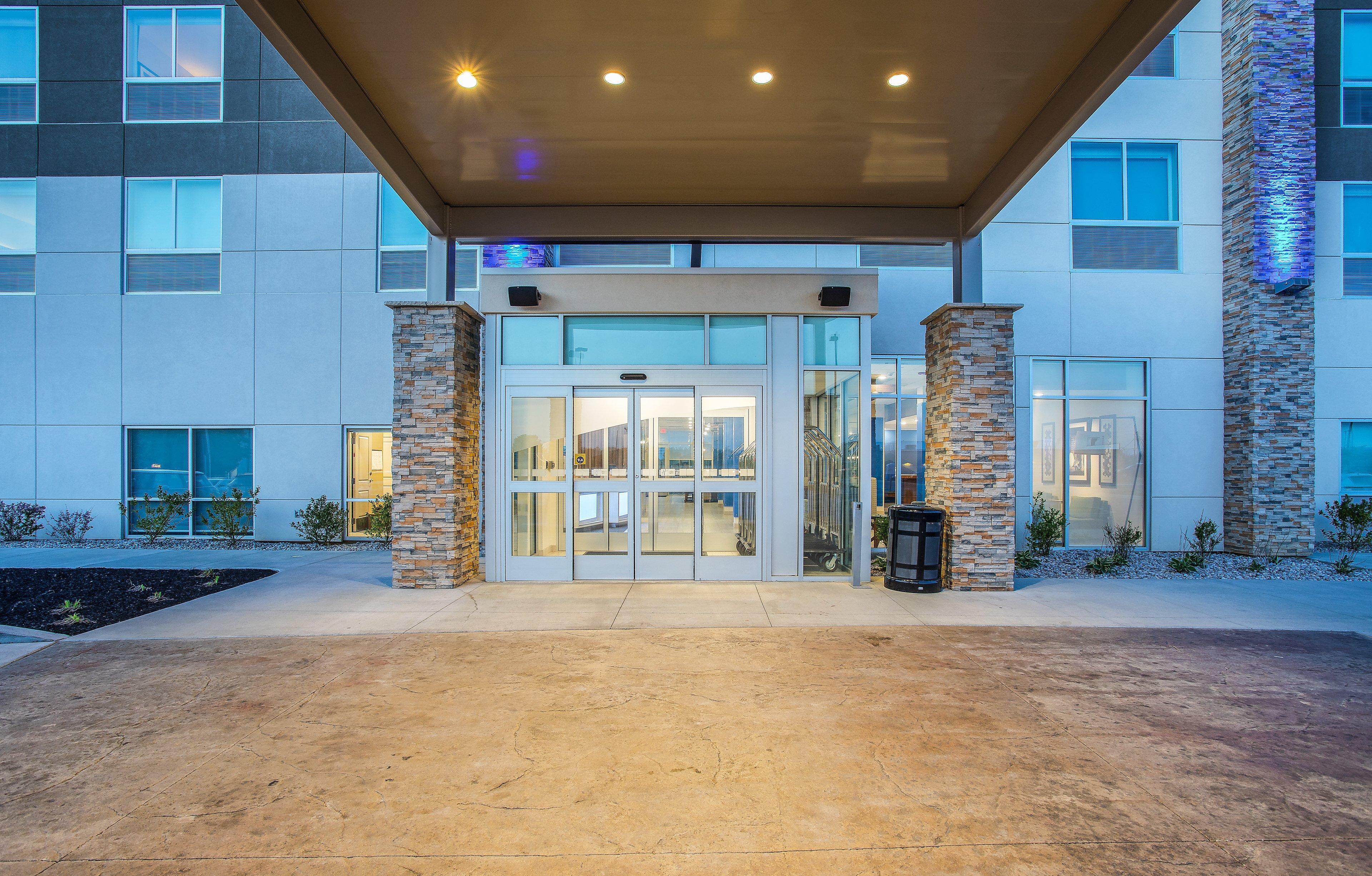 Holiday Inn Express & Suites - Lexington W - Versailles By Ihg Eksteriør billede